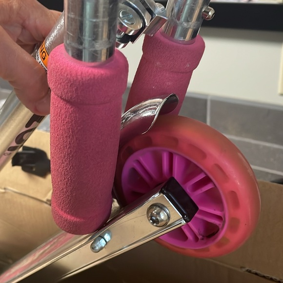 Razor Scooter - Picture 5 of 7